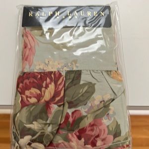 Ralph Lauren Prem/standard pillowcase,100%cotton;280 thread count,floral print